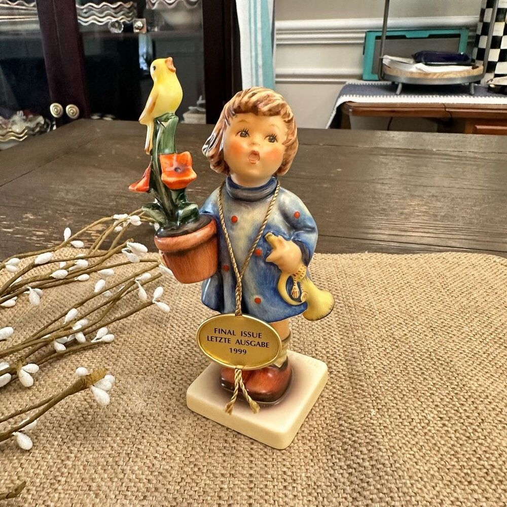 Goebel Hummel CONGRATULATIONS Girl Figurine ‎ 17/0 Final Issue TMK 7 Vintage